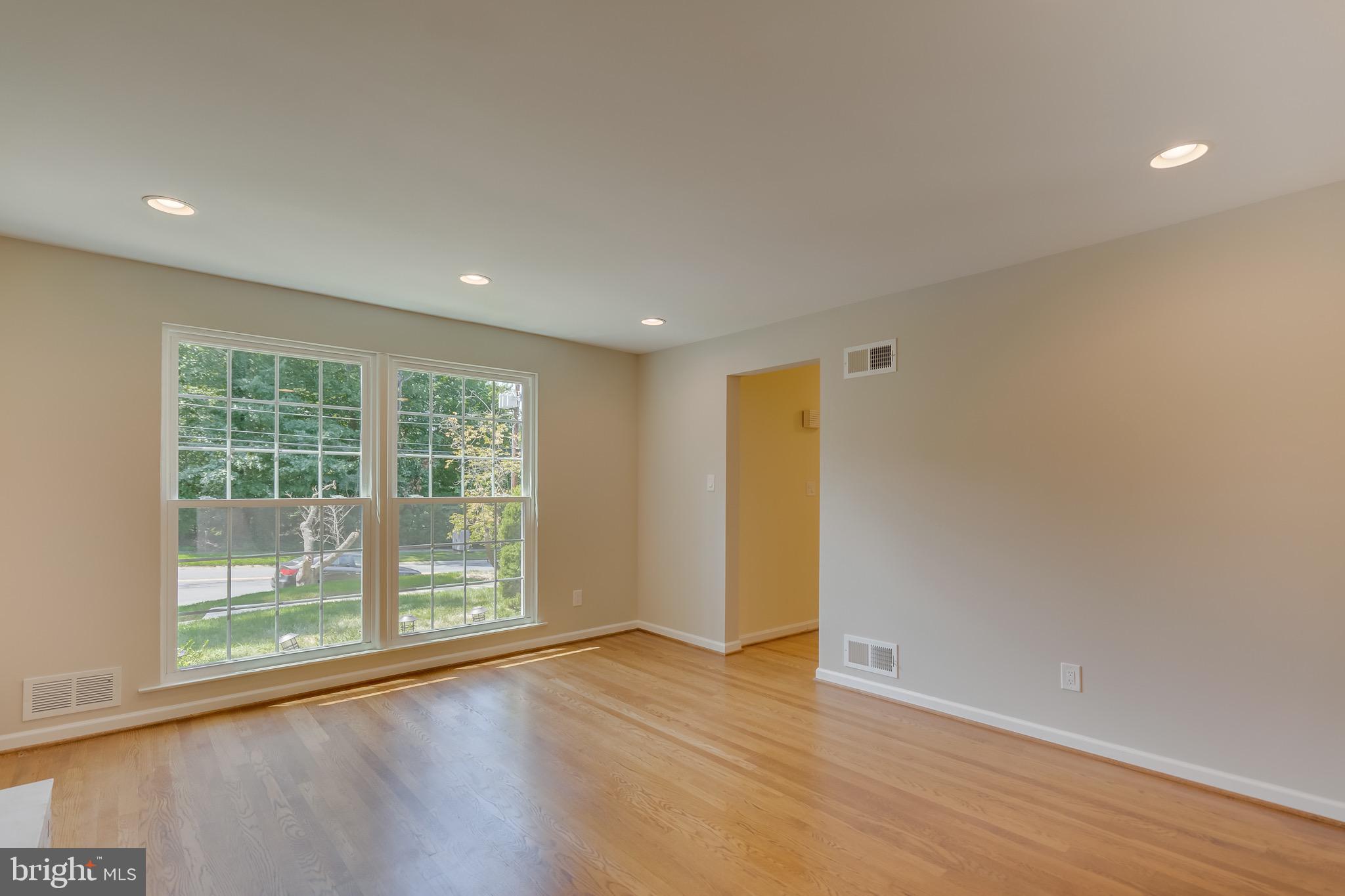 KENWOOD PARK - Residential Lease