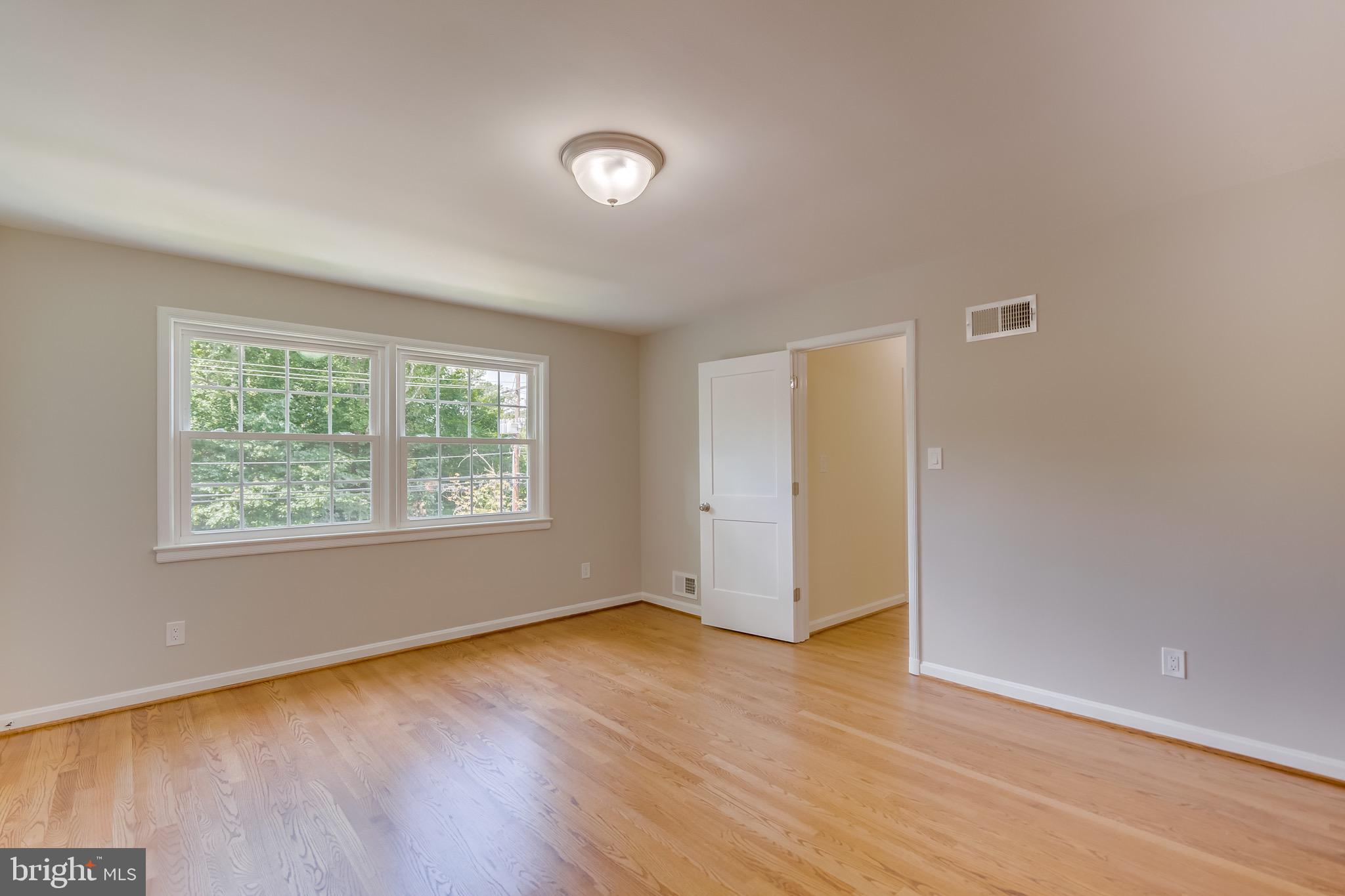 KENWOOD PARK - Residential Lease