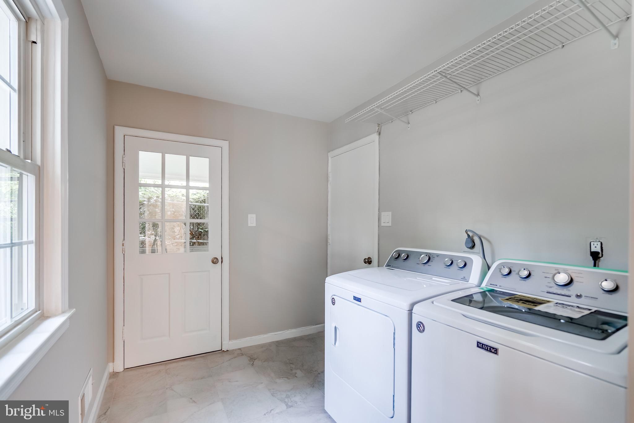 KENWOOD PARK - Residential Lease