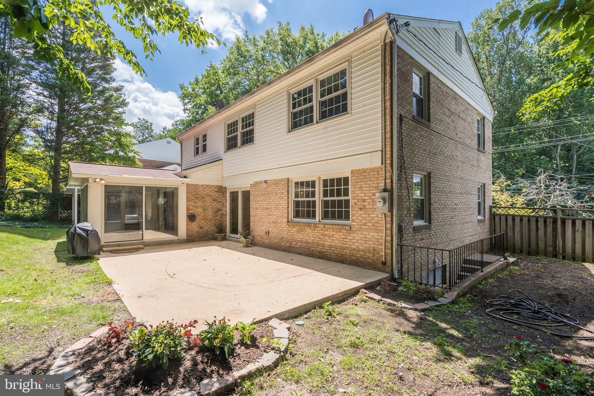 KENWOOD PARK - Residential Lease