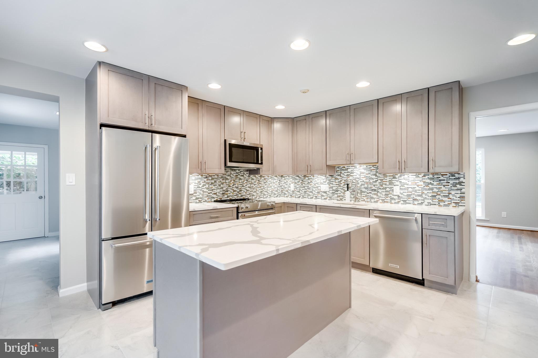 KENWOOD PARK - Residential Lease