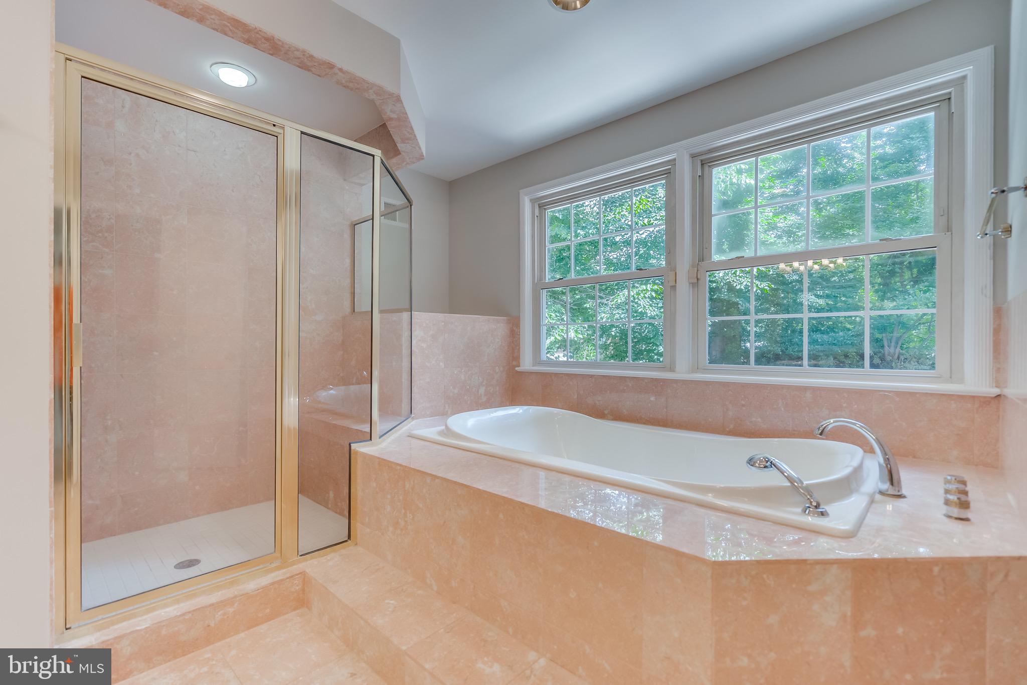 KENWOOD PARK - Residential Lease