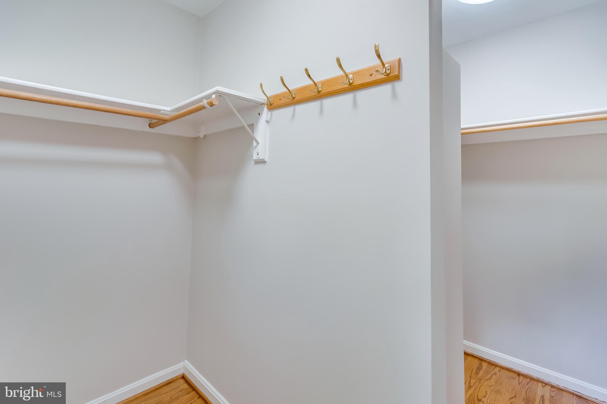 KENWOOD PARK - Residential Lease