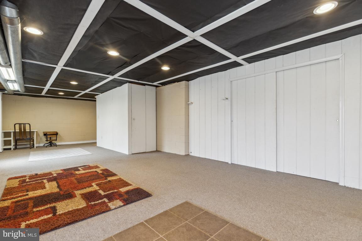 FALKLAND FARM - Residential