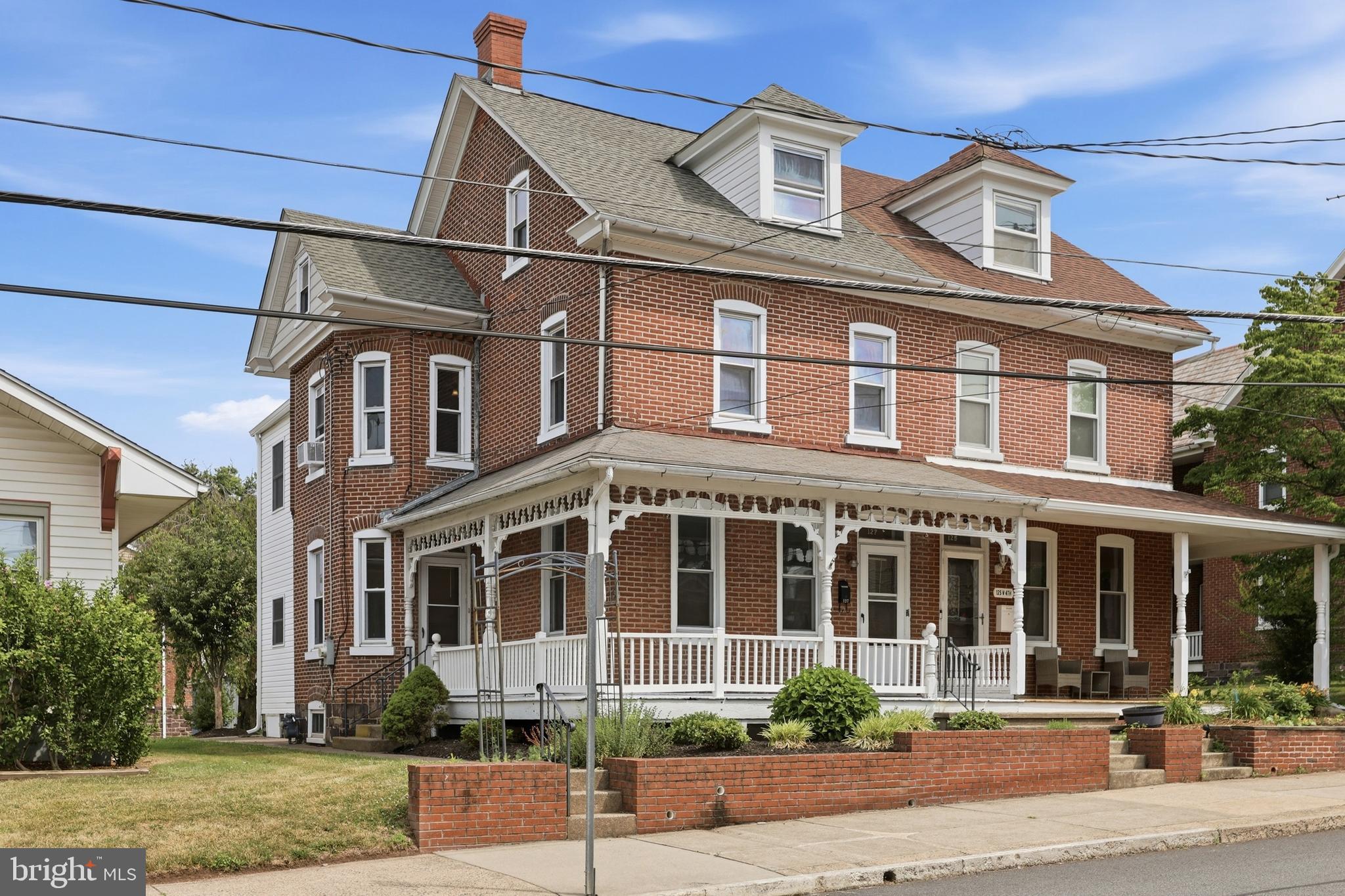 127 W FOURTH STREET
