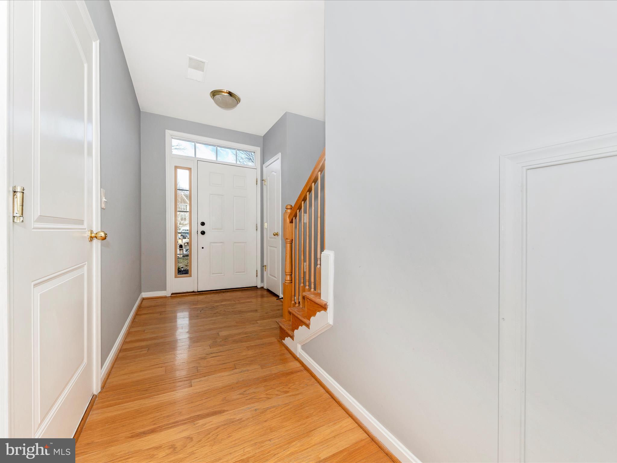 COLONIAL HILLS - Residential