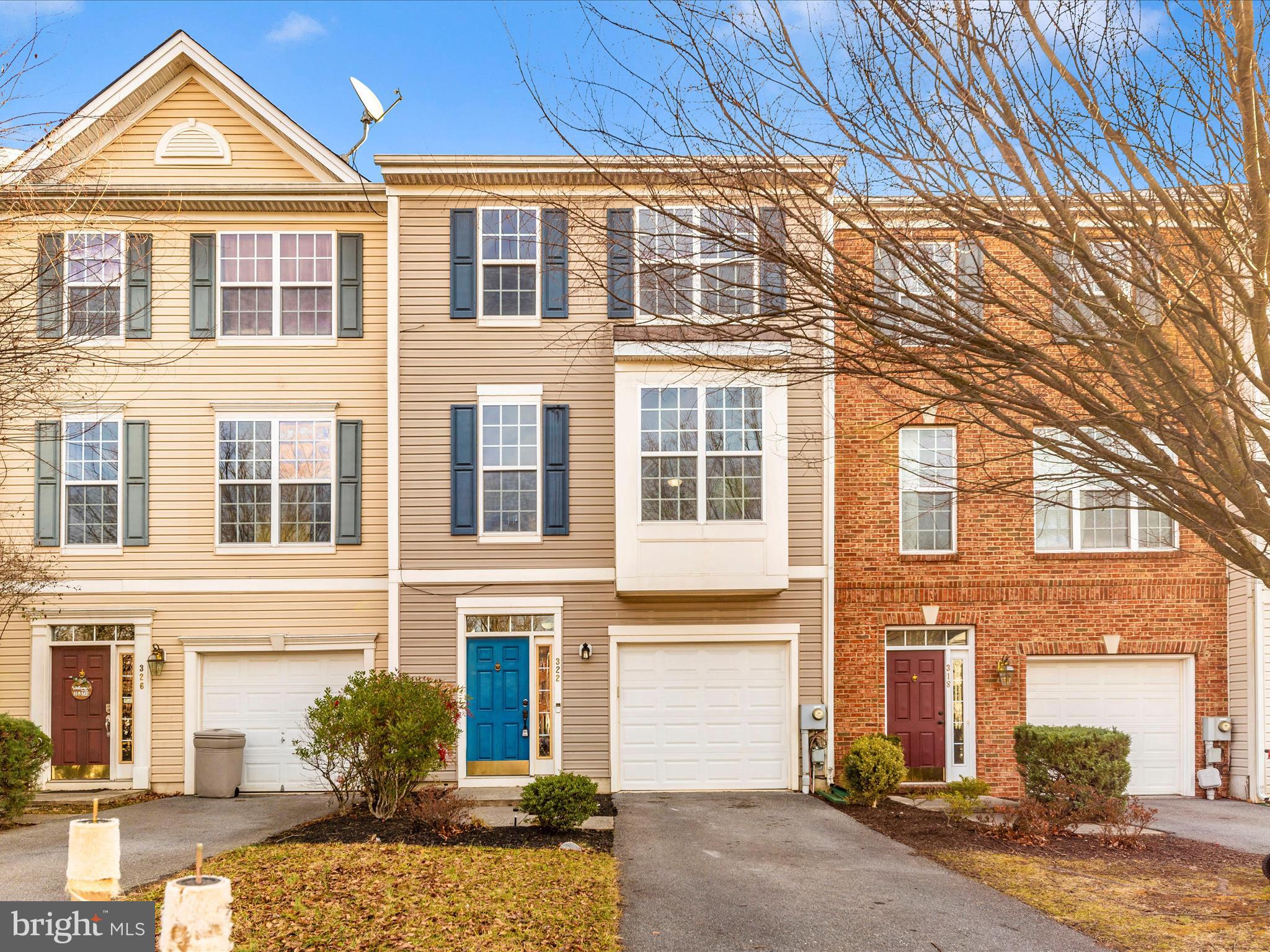 COLONIAL HILLS - Residential