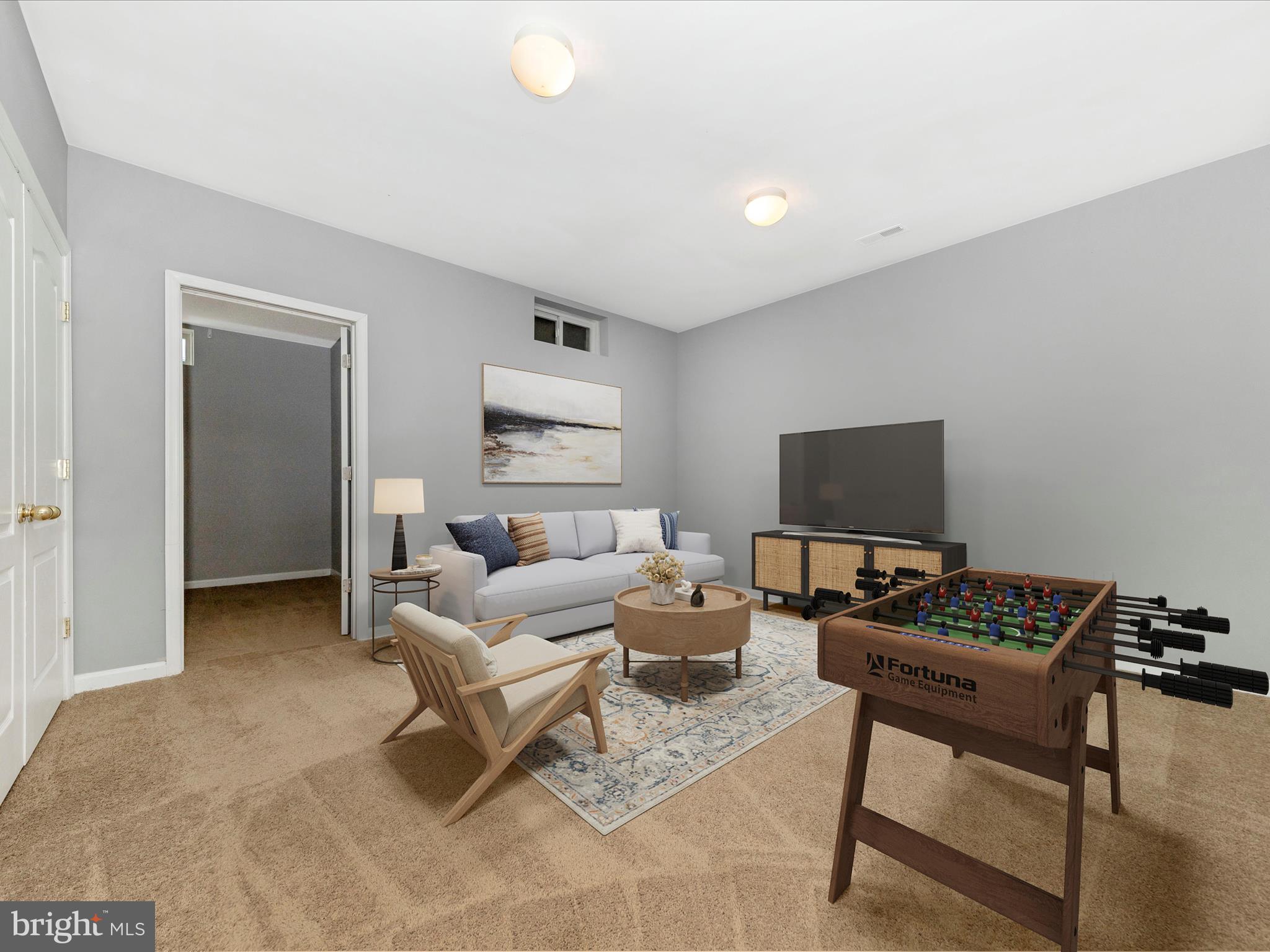 COLONIAL HILLS - Residential