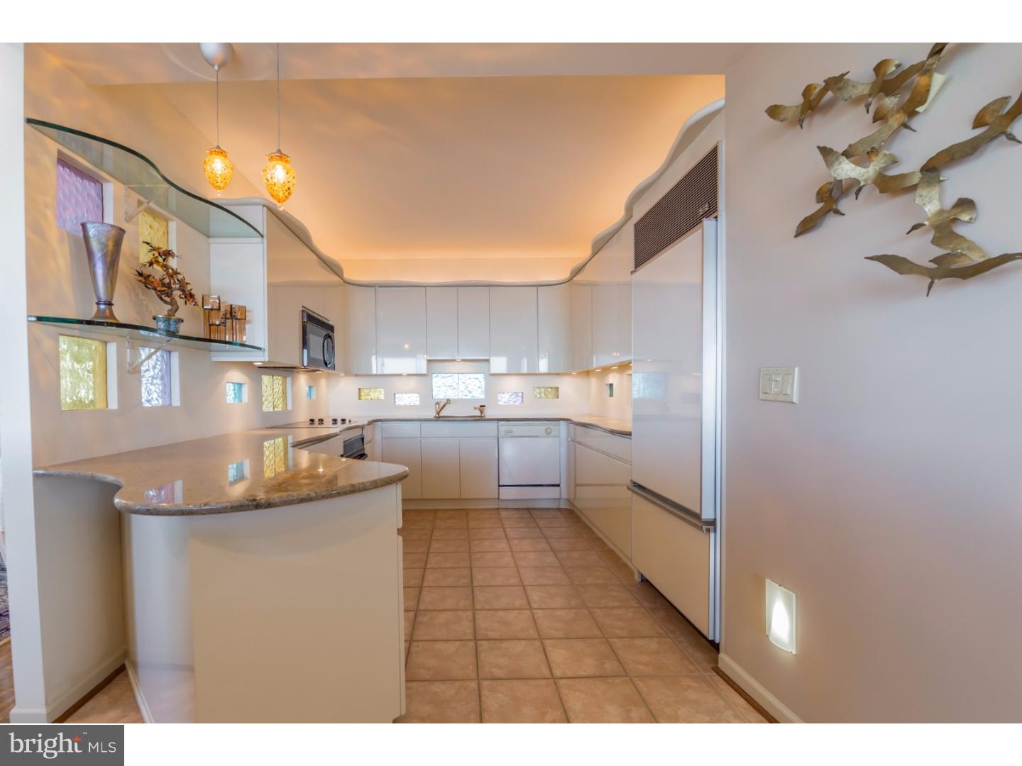 SOCIETY HILL - Residential