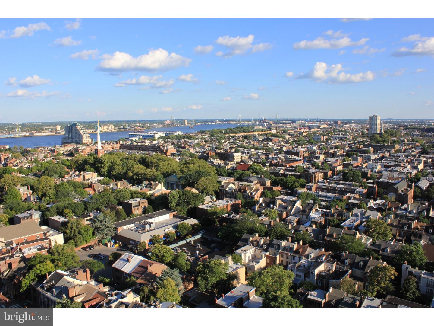 SOCIETY HILL - Residential