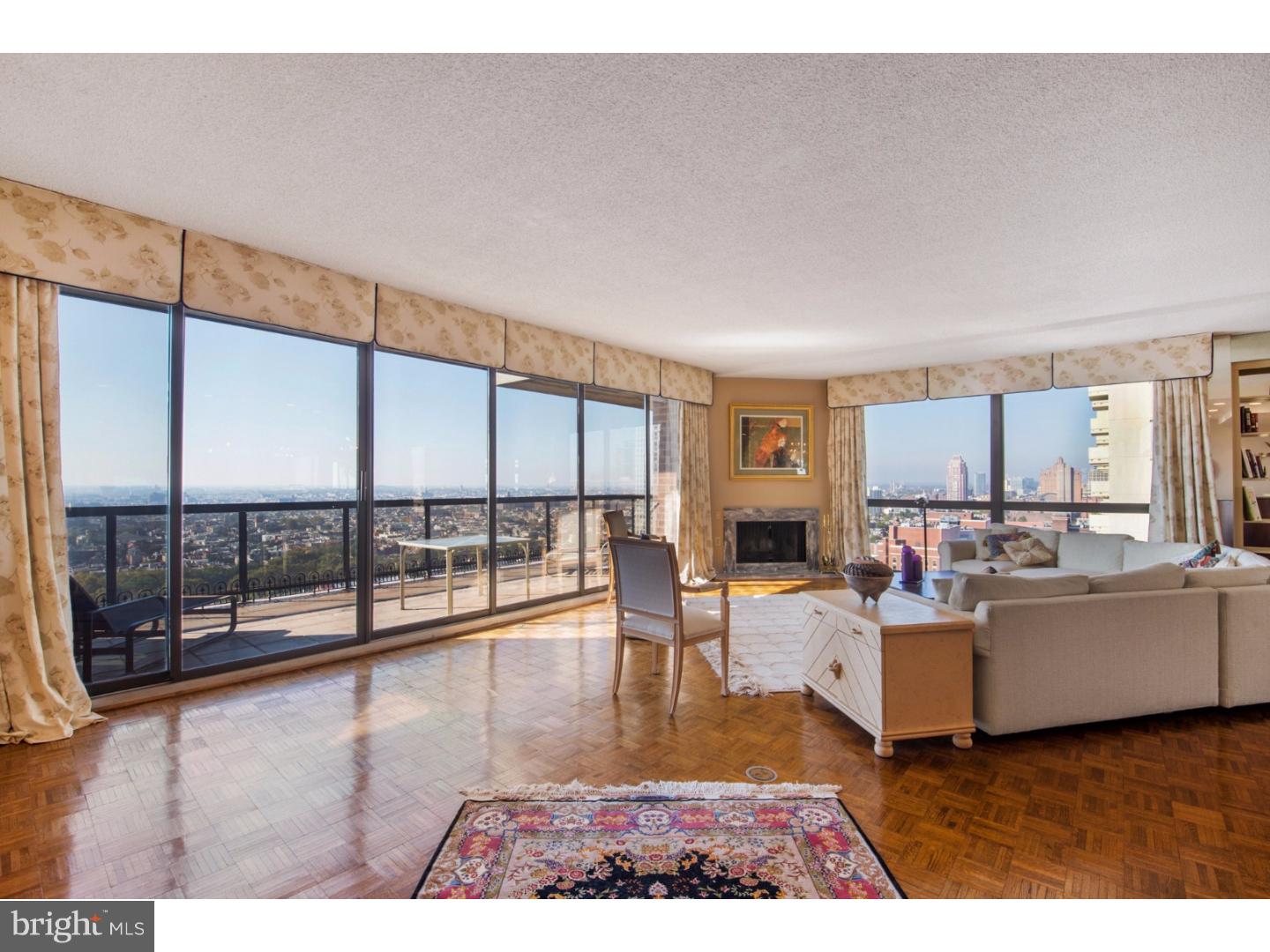 SOCIETY HILL - Residential