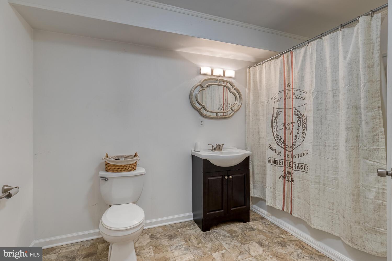 DOE RUN ESTATES - Residential