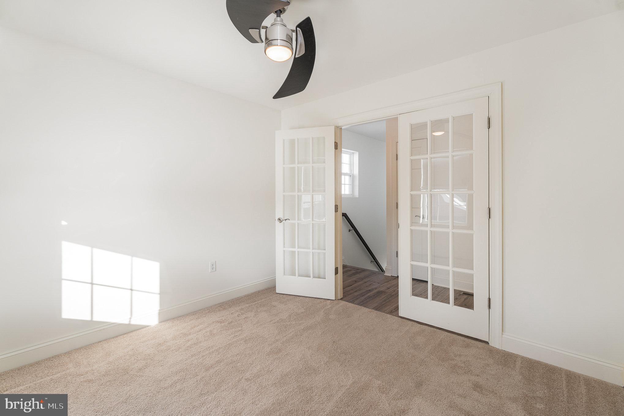 WINDY HEIGHTS, THE NEW - Residential