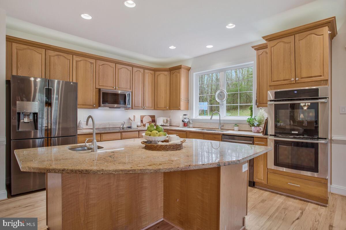 VELMEADE - Residential