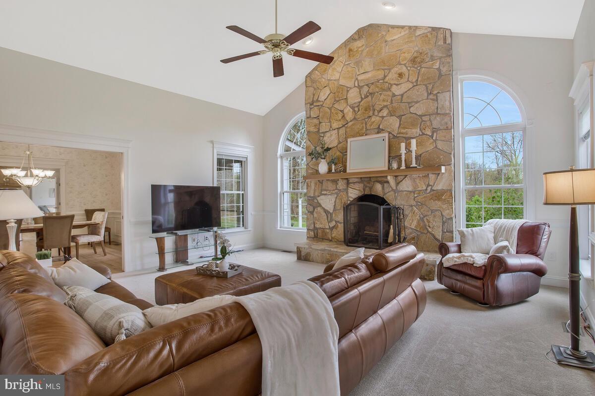 VELMEADE - Residential