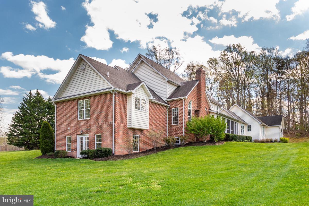 VELMEADE - Residential