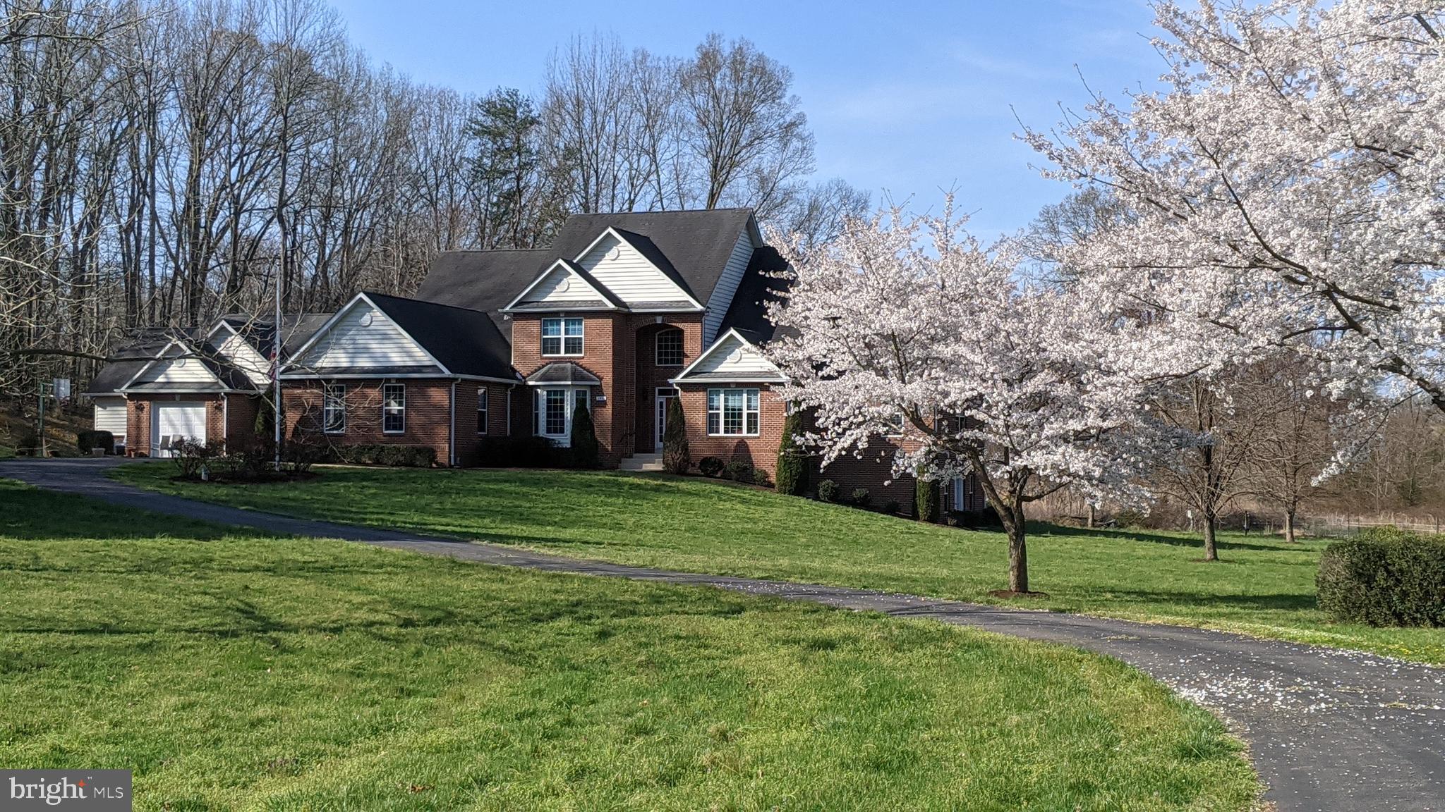 VELMEADE - Residential