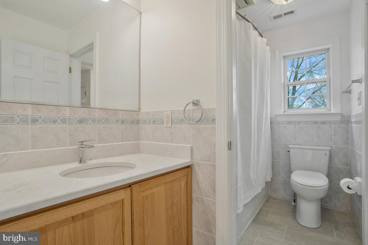 VELMEADE - Residential