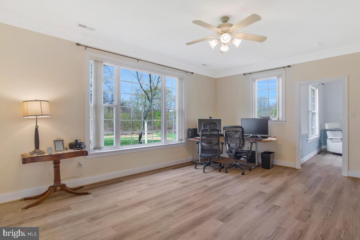 VELMEADE - Residential