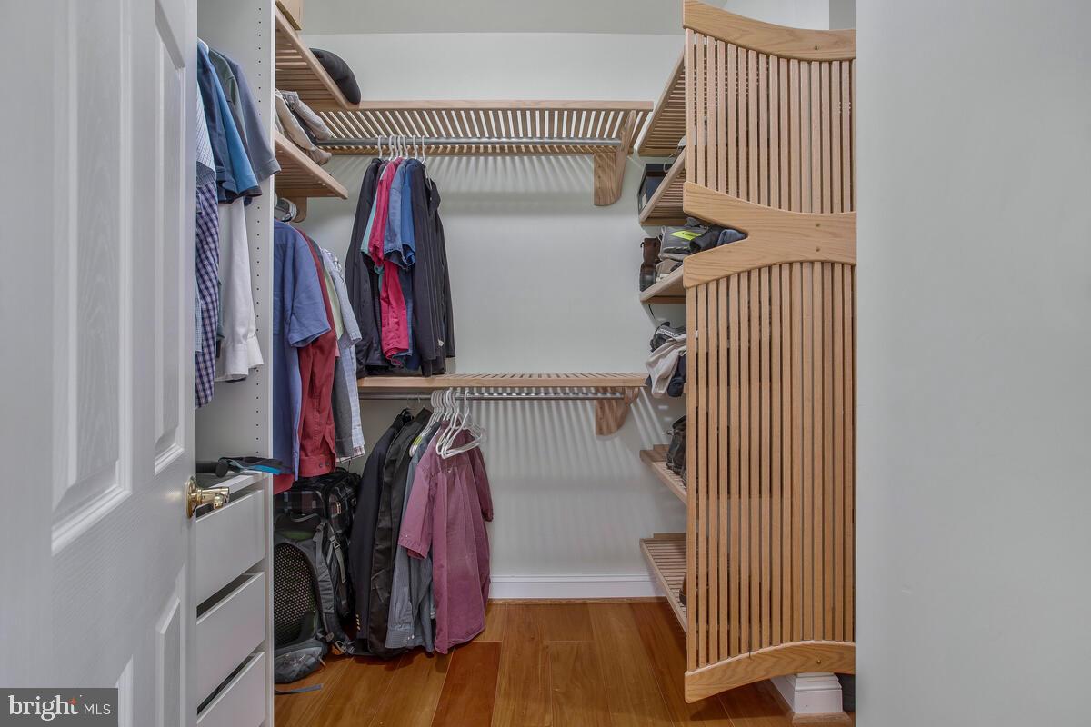 VELMEADE - Residential