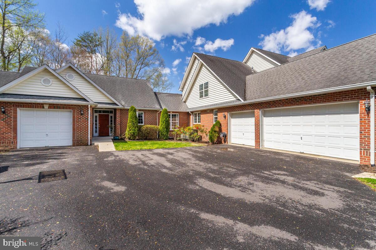 VELMEADE - Residential