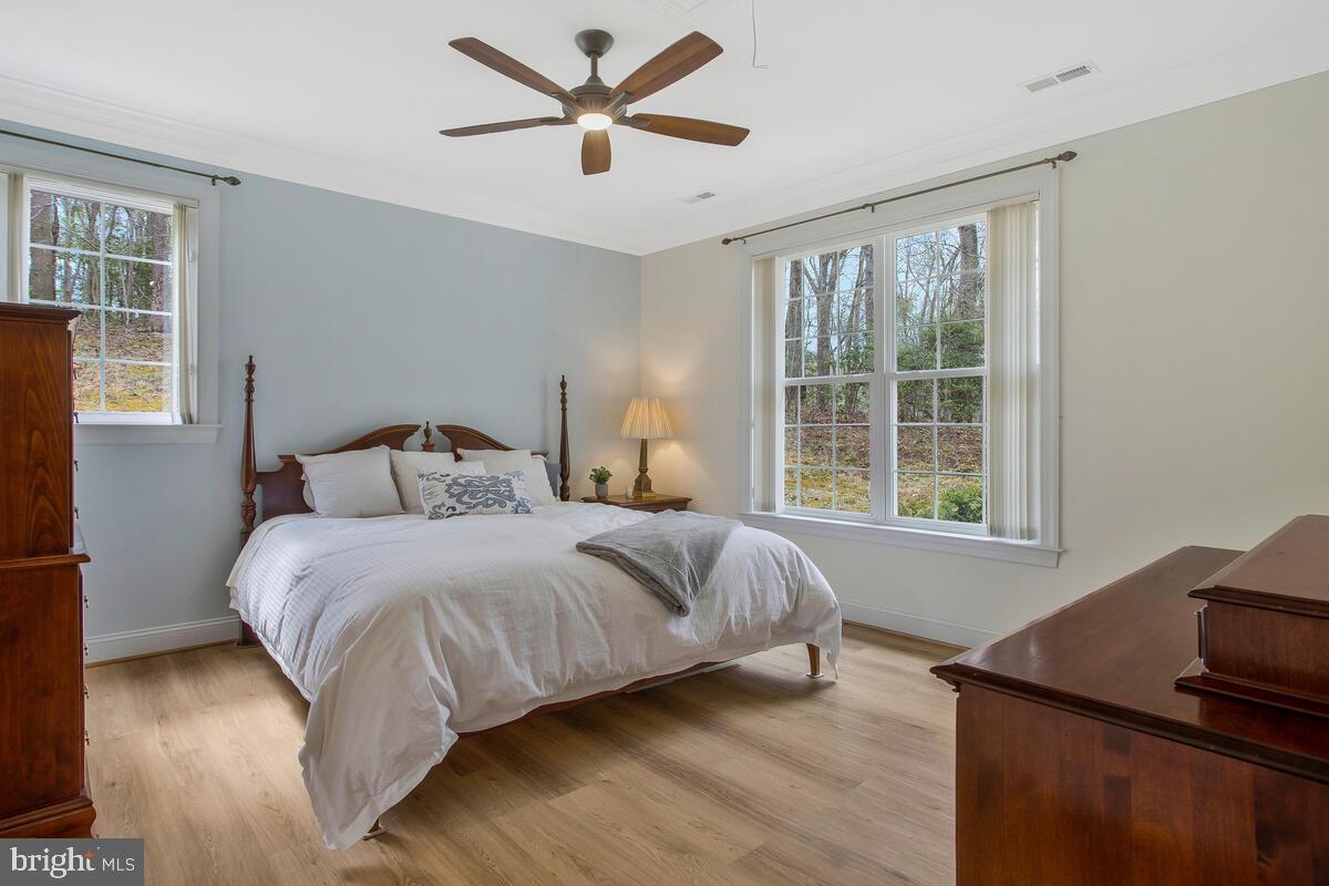 VELMEADE - Residential