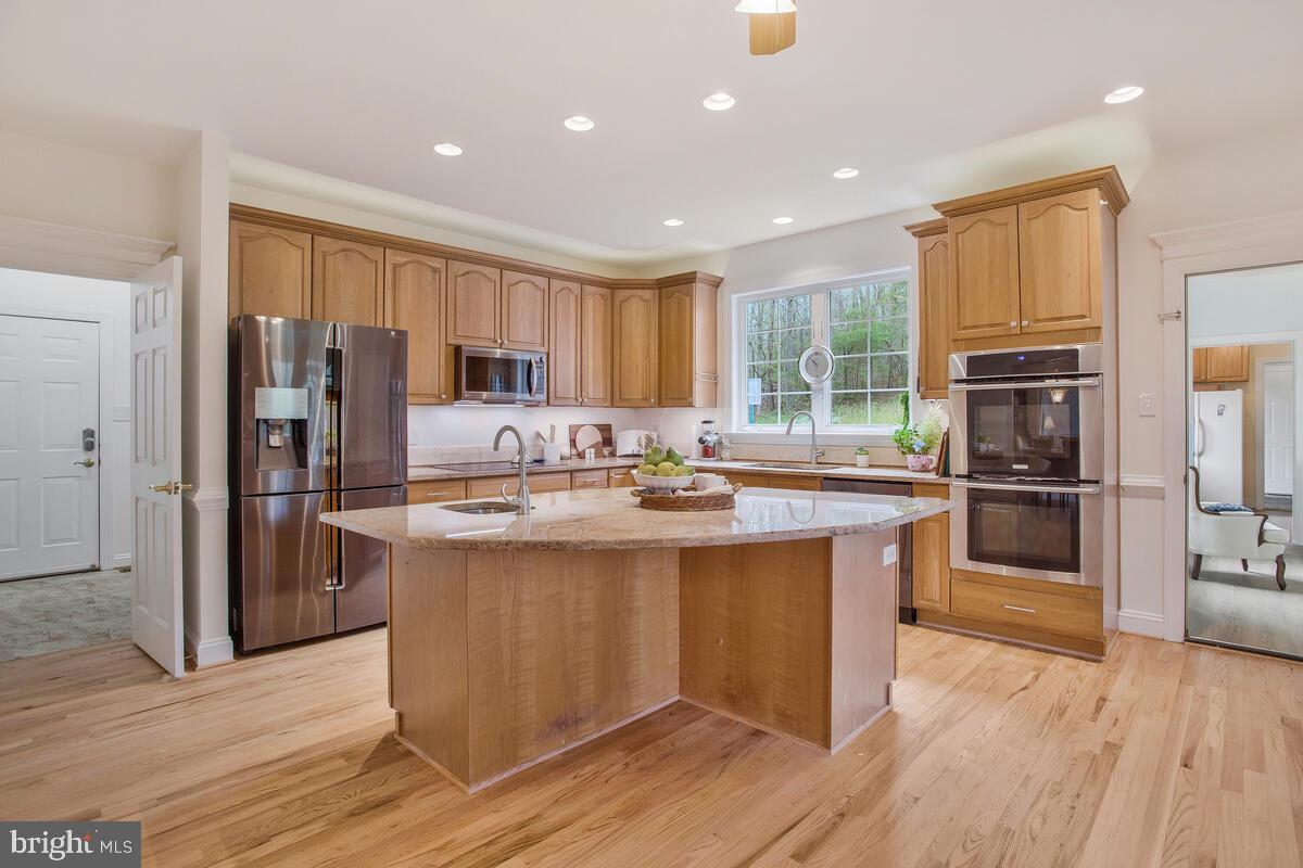 VELMEADE - Residential