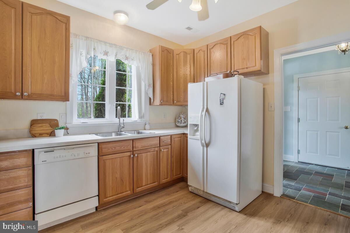 VELMEADE - Residential