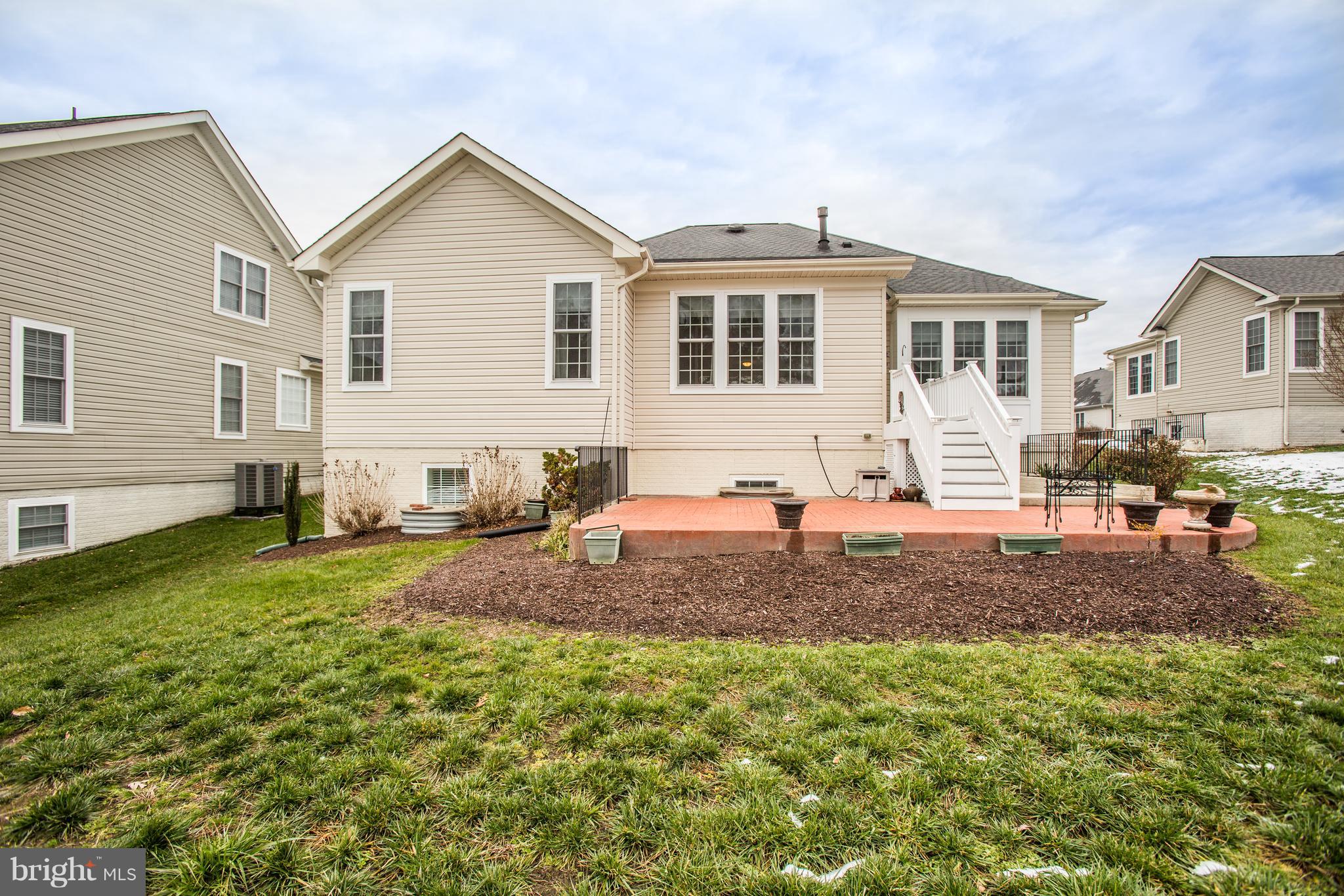 VIRGINIA HERITAGE AT LEE'S PARK - Residential