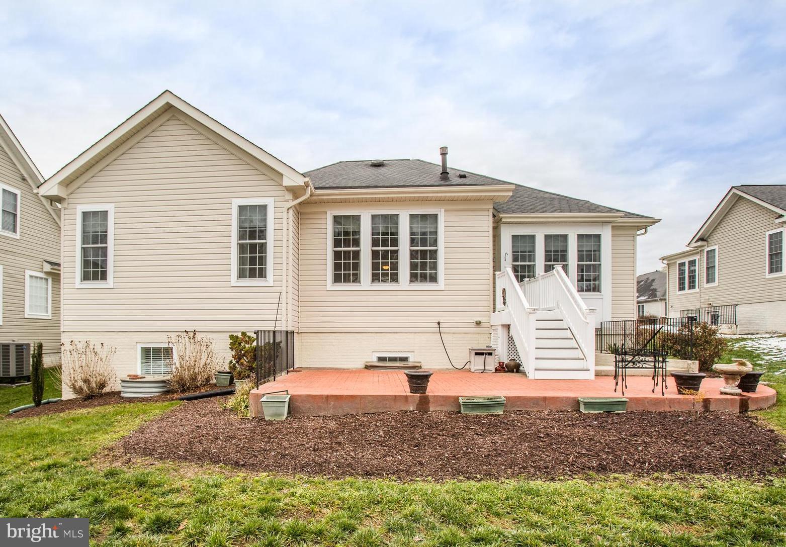 VIRGINIA HERITAGE AT LEE'S PARK - Residential