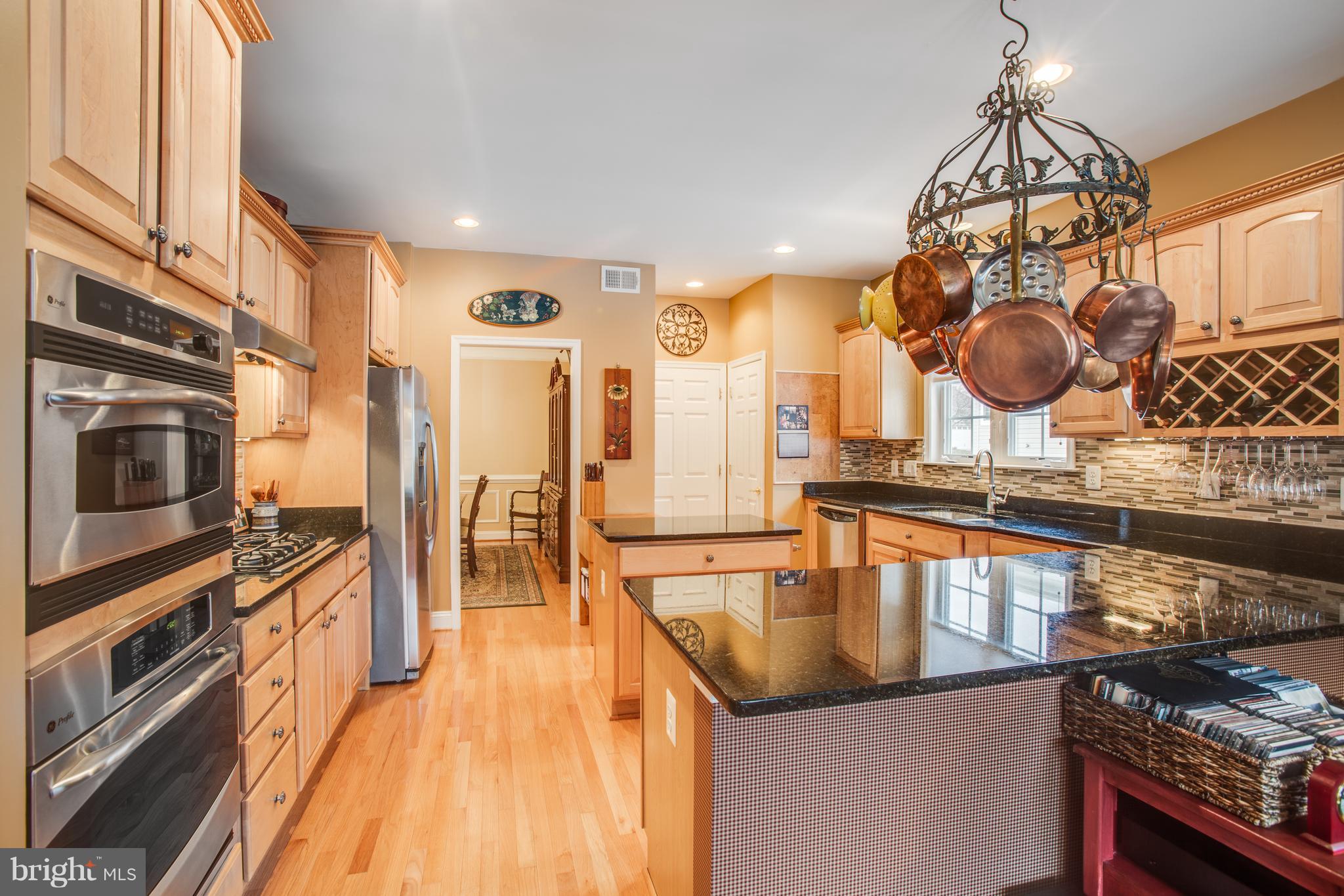 VIRGINIA HERITAGE AT LEE'S PARK - Residential