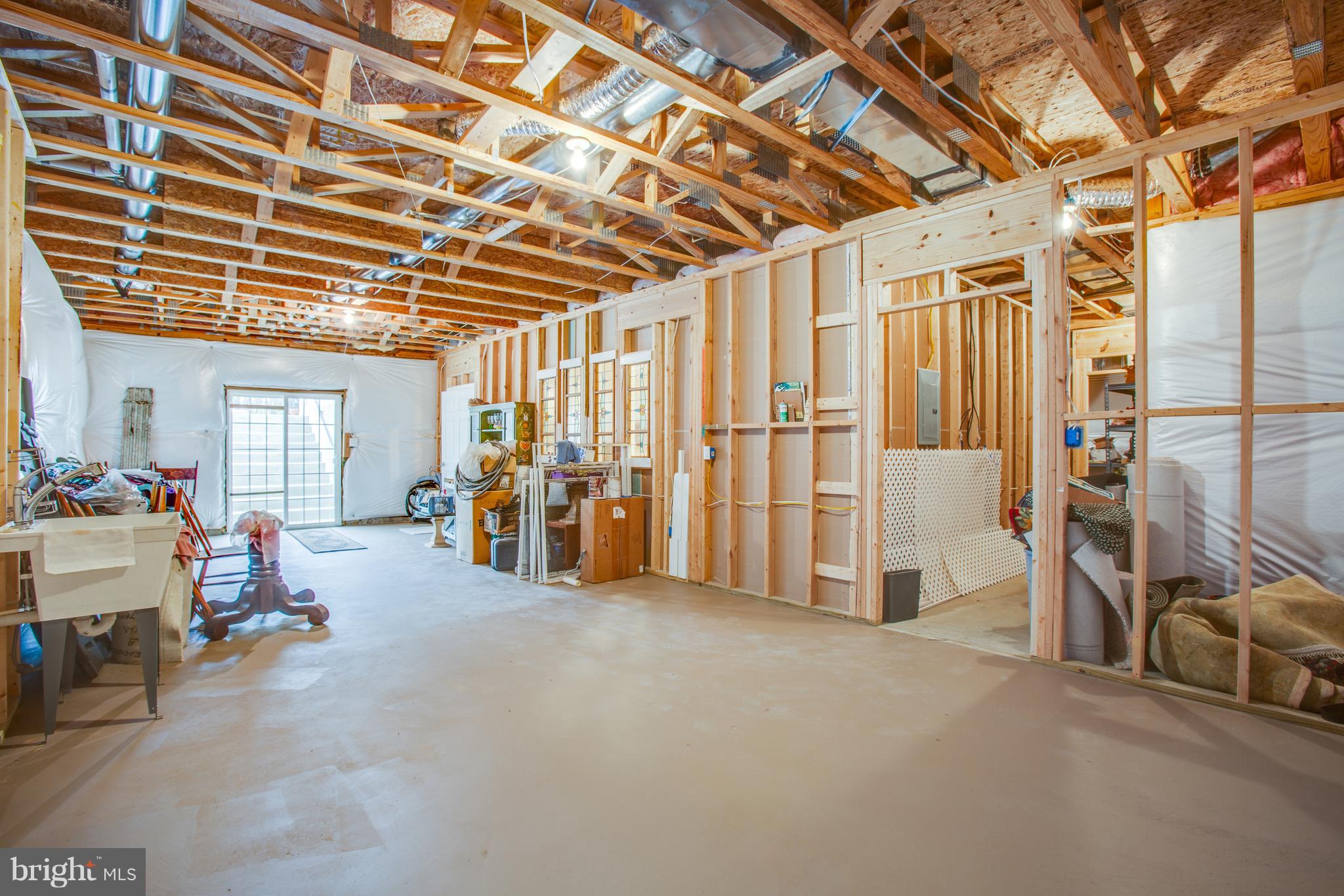 VIRGINIA HERITAGE AT LEE'S PARK - Residential