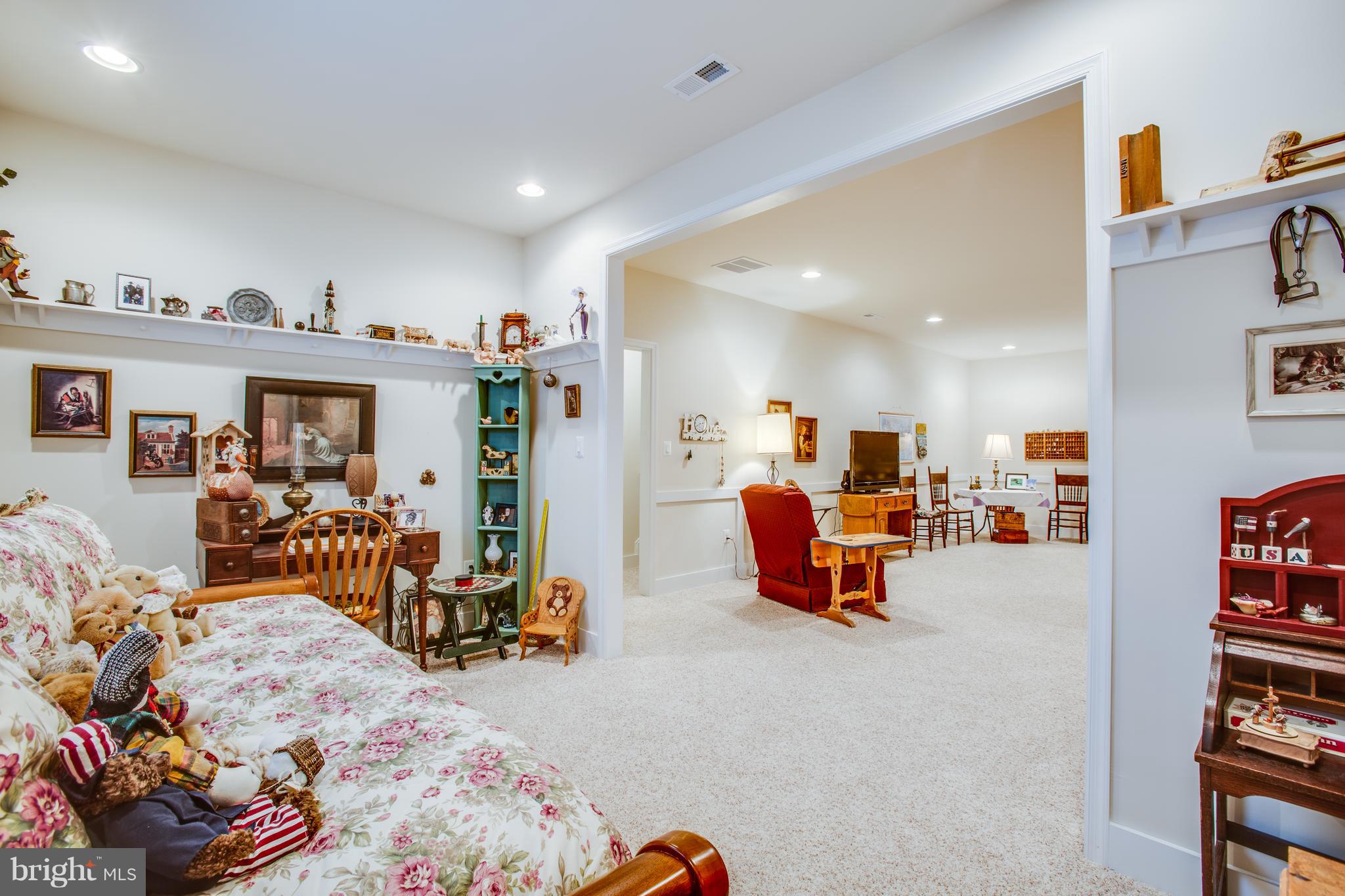 VIRGINIA HERITAGE AT LEE'S PARK - Residential