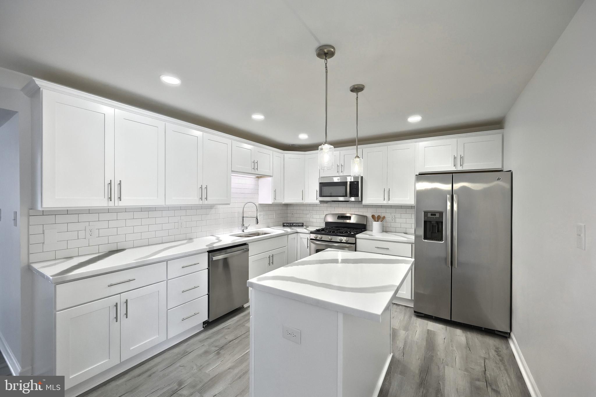 SPRINGBROOK CONDOS - Residential