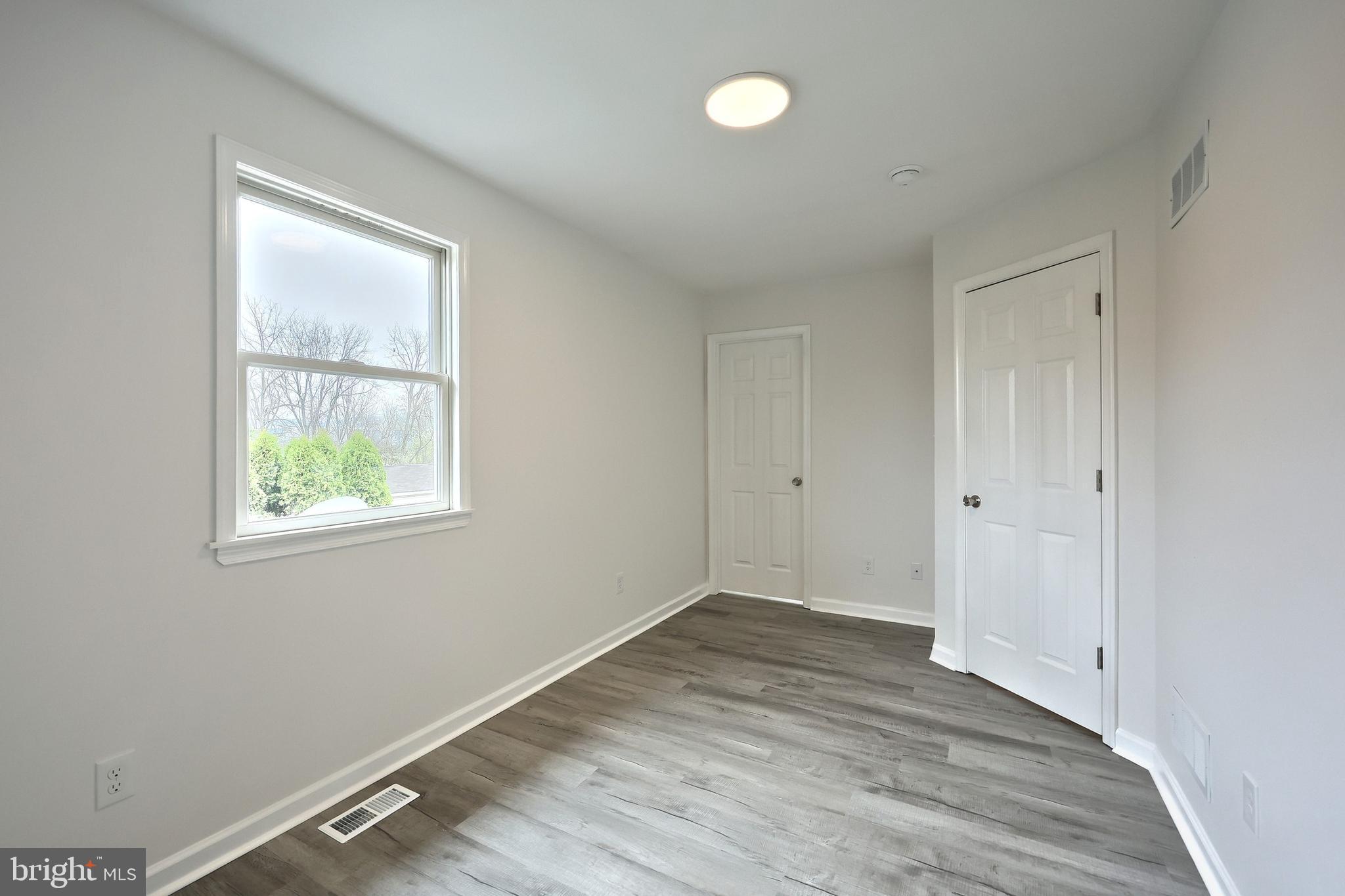 SPRINGBROOK CONDOS - Residential