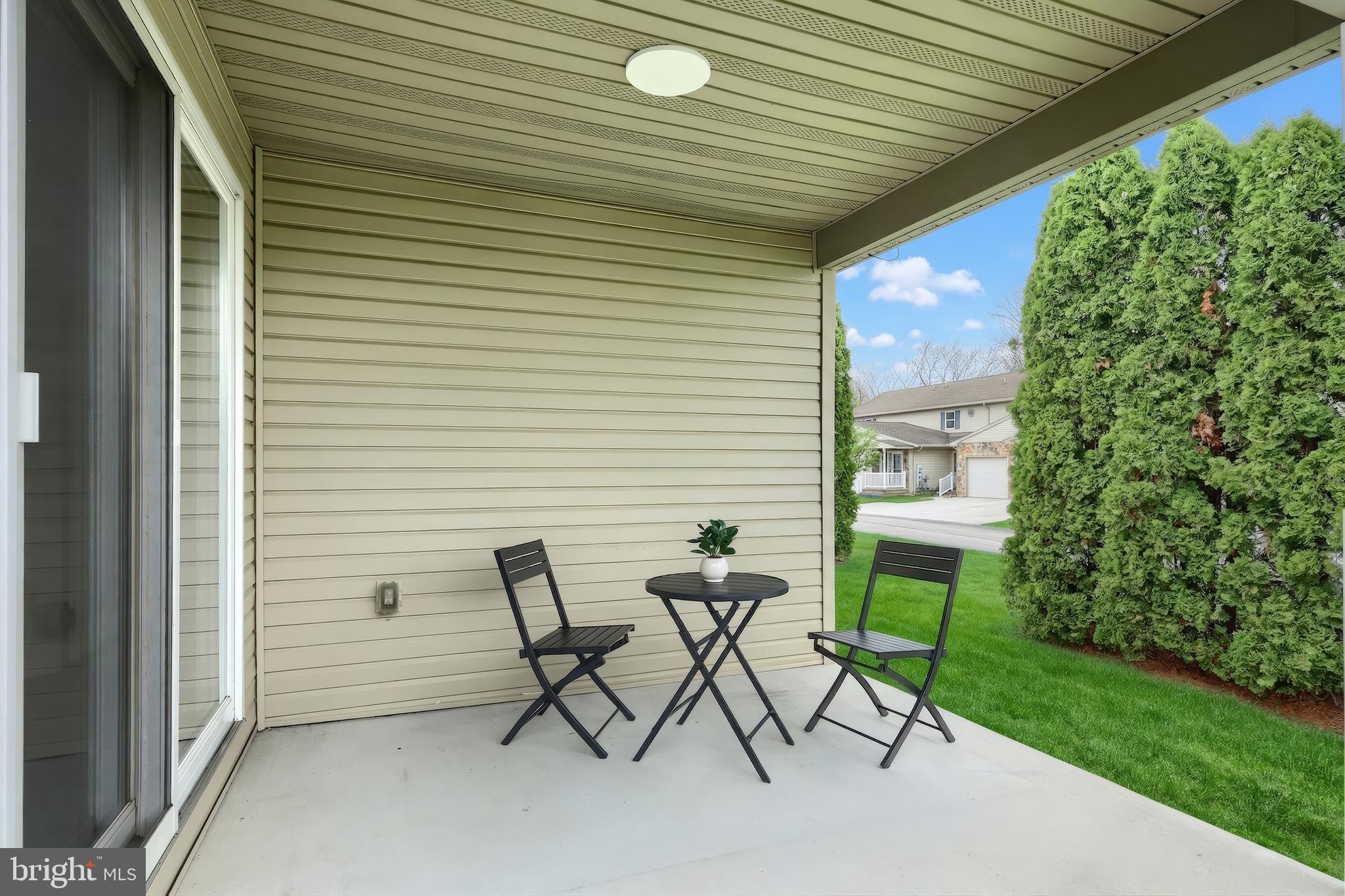 SPRINGBROOK CONDOS - Residential