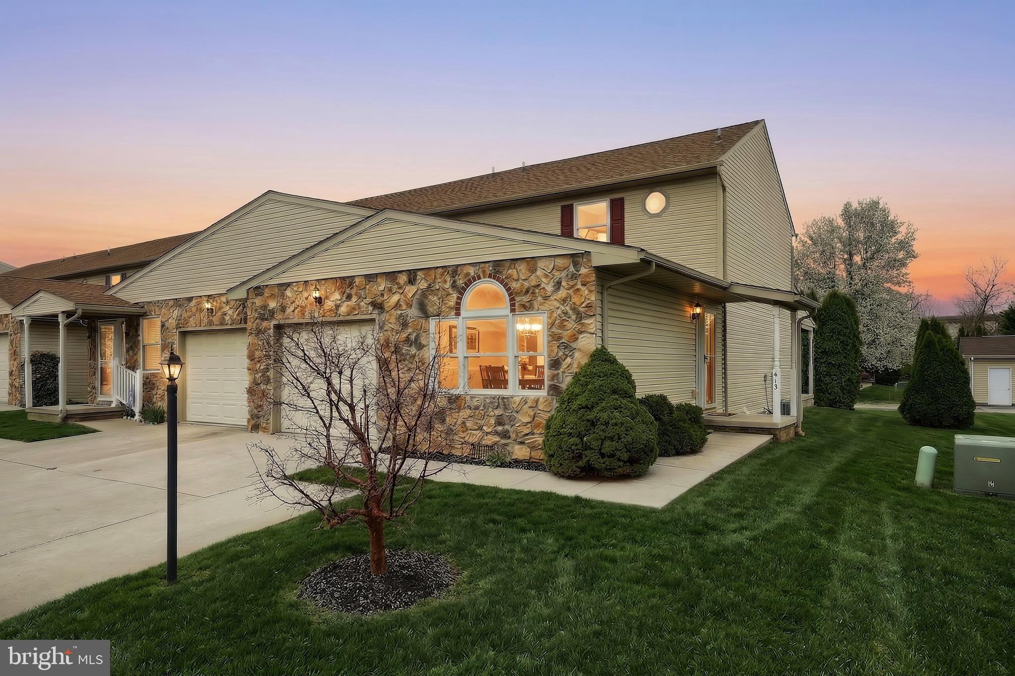 SPRINGBROOK CONDOS - Residential