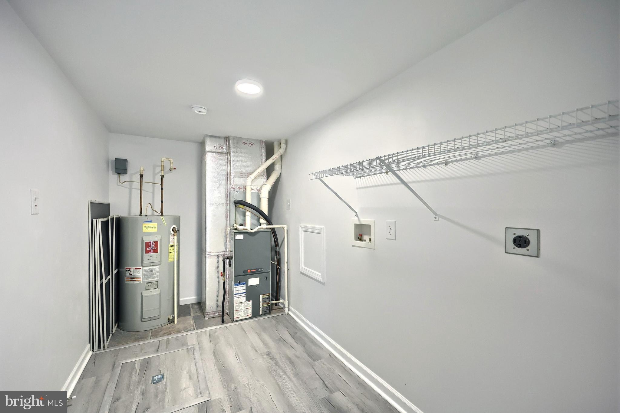 SPRINGBROOK CONDOS - Residential