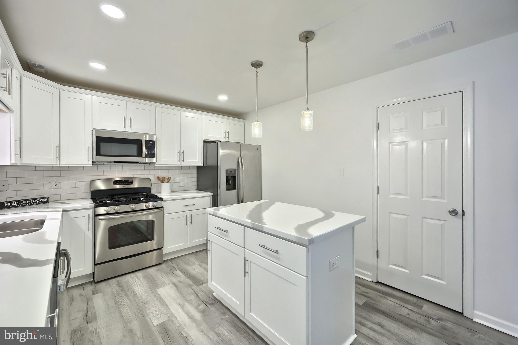 SPRINGBROOK CONDOS - Residential