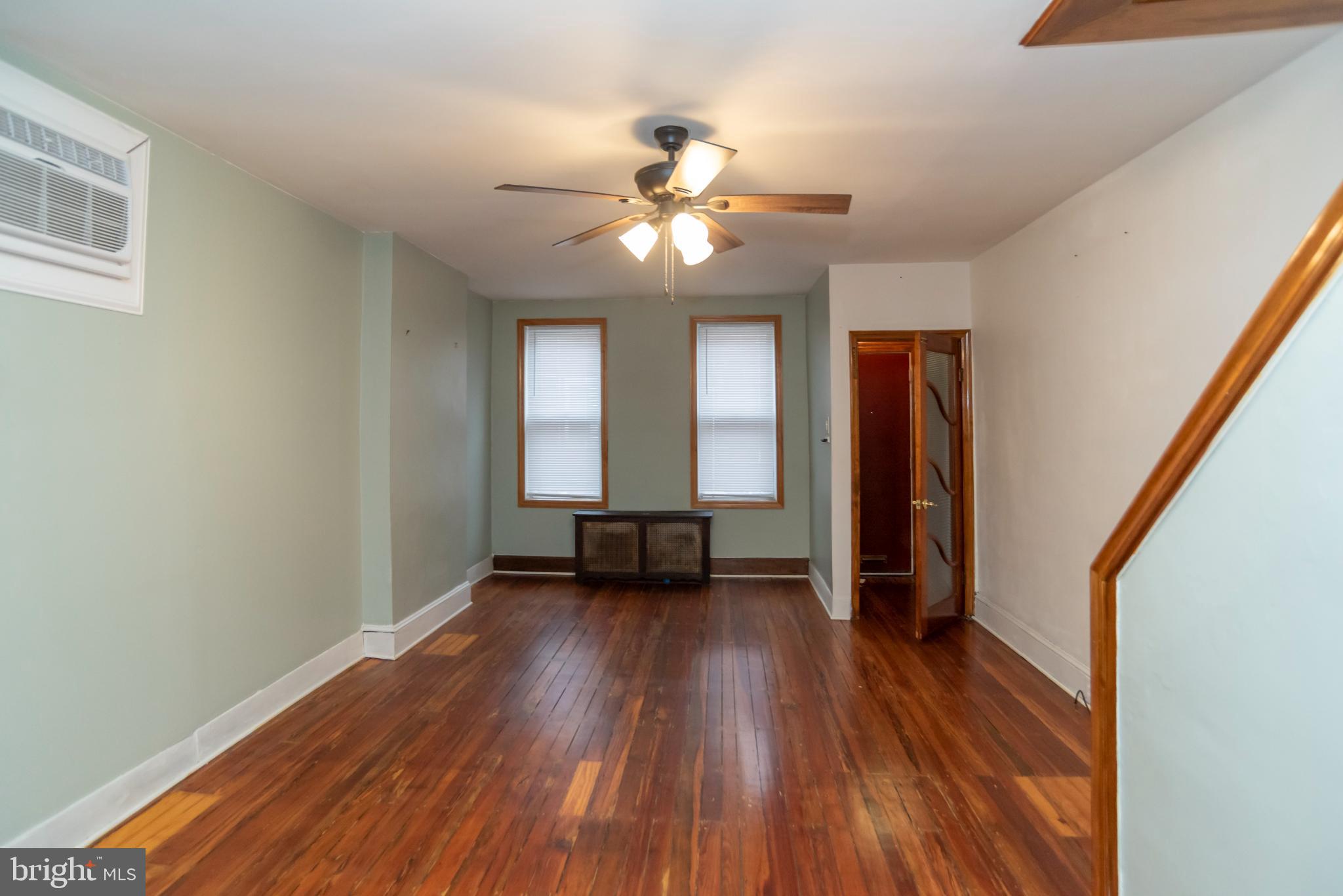 2308 S HUTCHINSON STREET