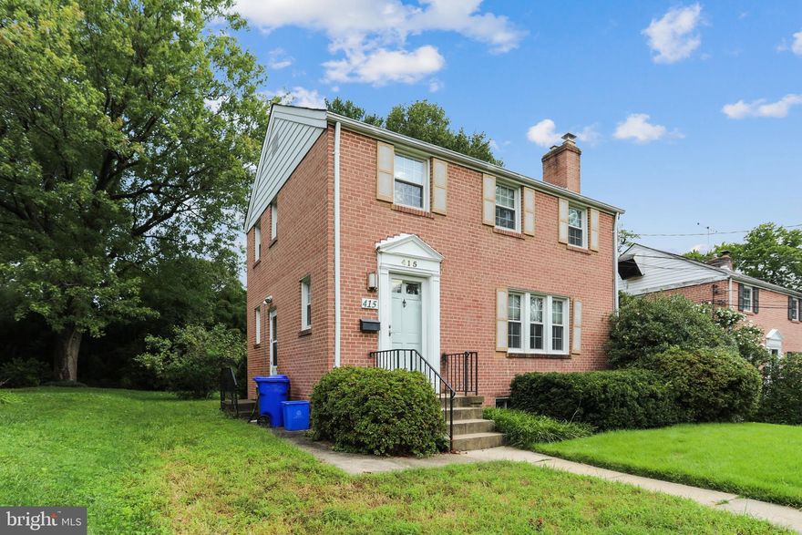 Lovely 3-bedroom, 2.5 bathroom, brick colonial with updated kitchen, bathrooms and hardwood floors.  Fireplace, rec-room and custom paint throughout.  MILE to Silver Spring Metro and convenient to parks, shopping, entertainment and more.  Please note: basement may NOT be used as a bedroom.  Non-smokers only, please.  Minimum credit score 650.  Pets considered on a case-by-case basis with additional pet rent.
 
Email agent with any questions.