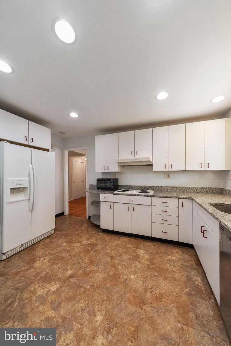 ORCHARD HILLS - Residential