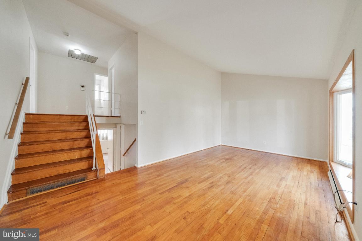 ORCHARD HILLS - Residential