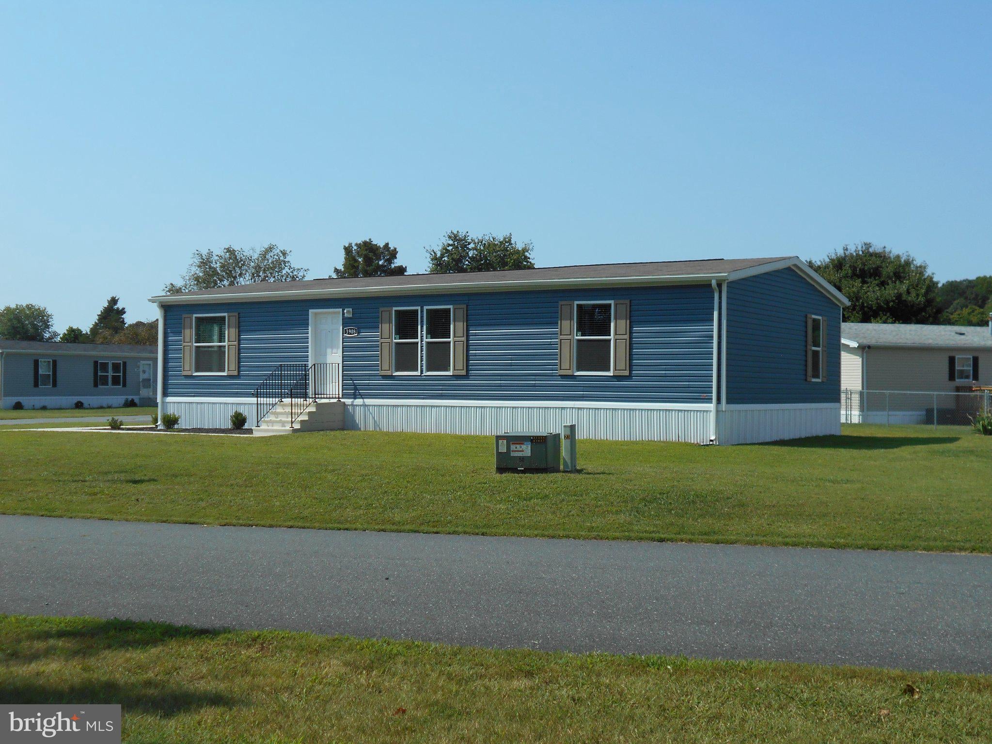 3908 LEE COURT