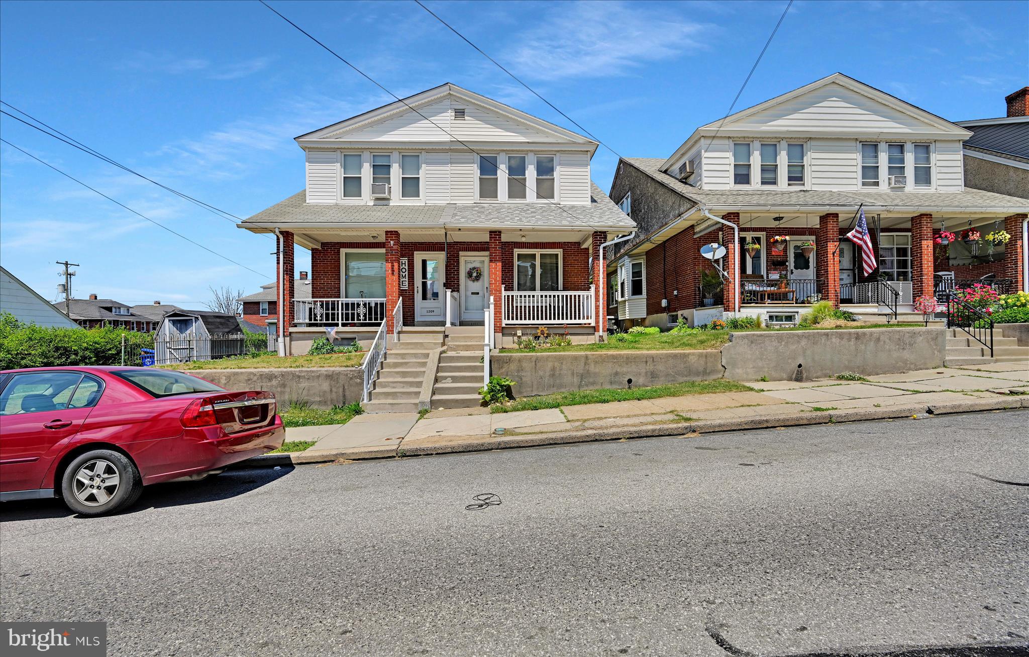 1211 BELLEVUE AVENUE