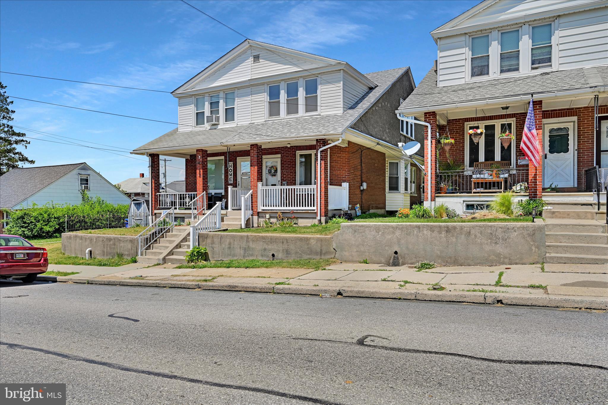 1211 BELLEVUE AVENUE