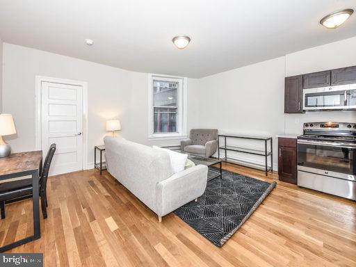 UNIVERSITY CITY - Residential Lease