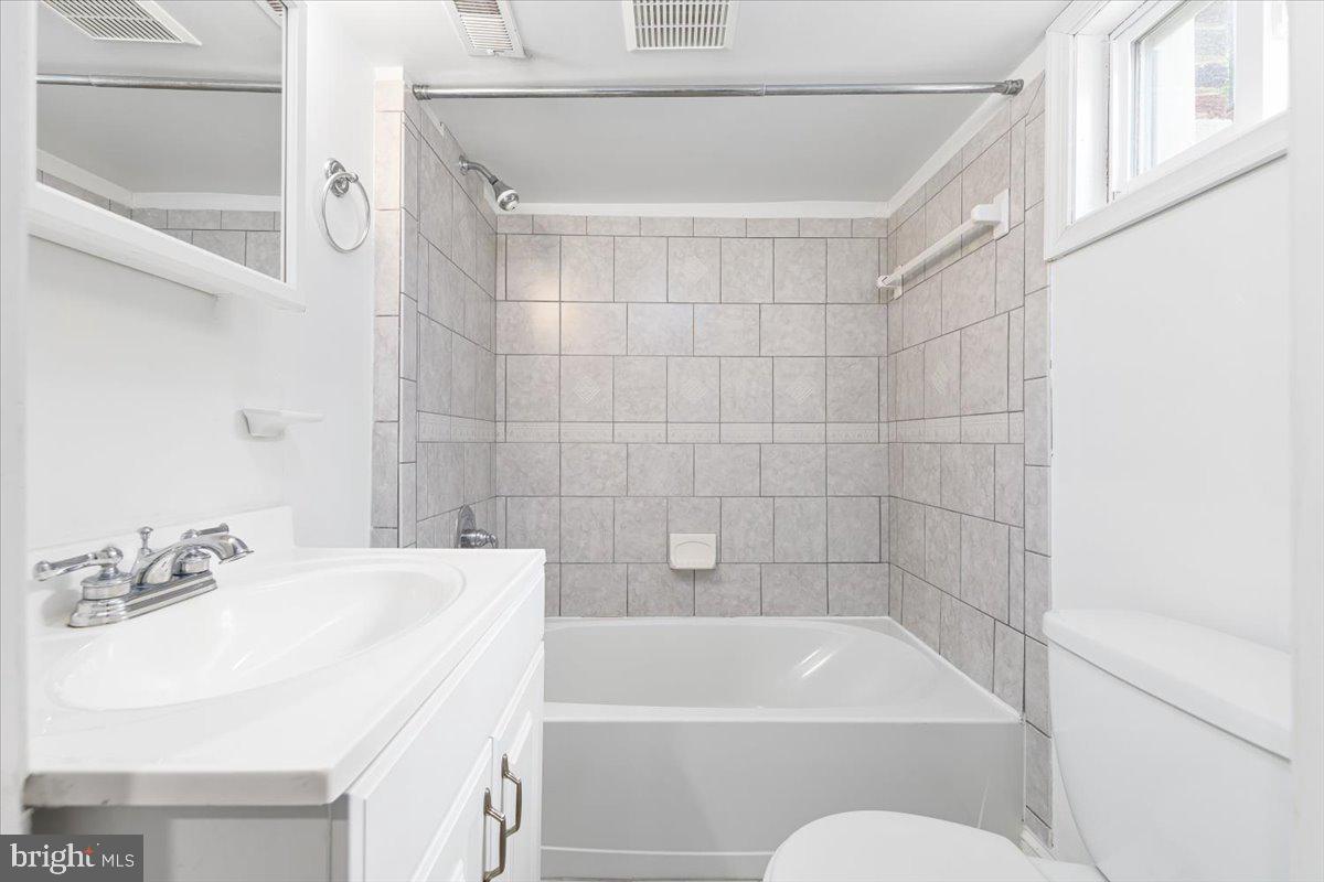 WOODSIDE FOREST - Residential