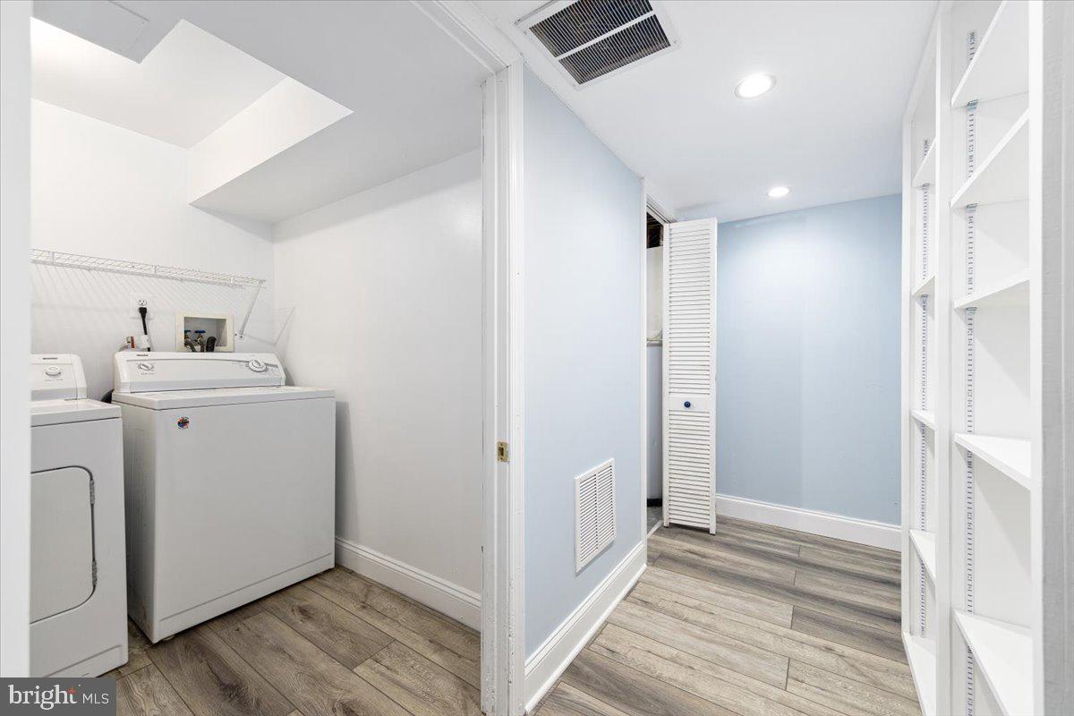 WOODSIDE FOREST - Residential