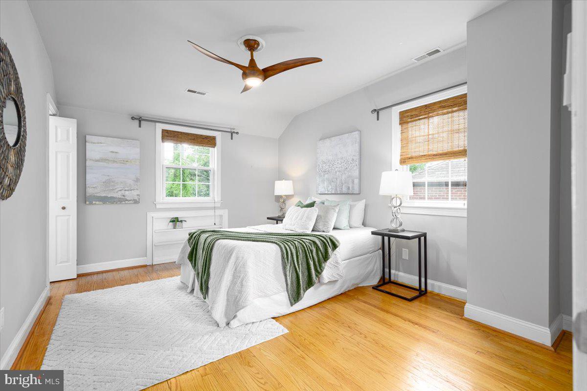 WOODSIDE FOREST - Residential